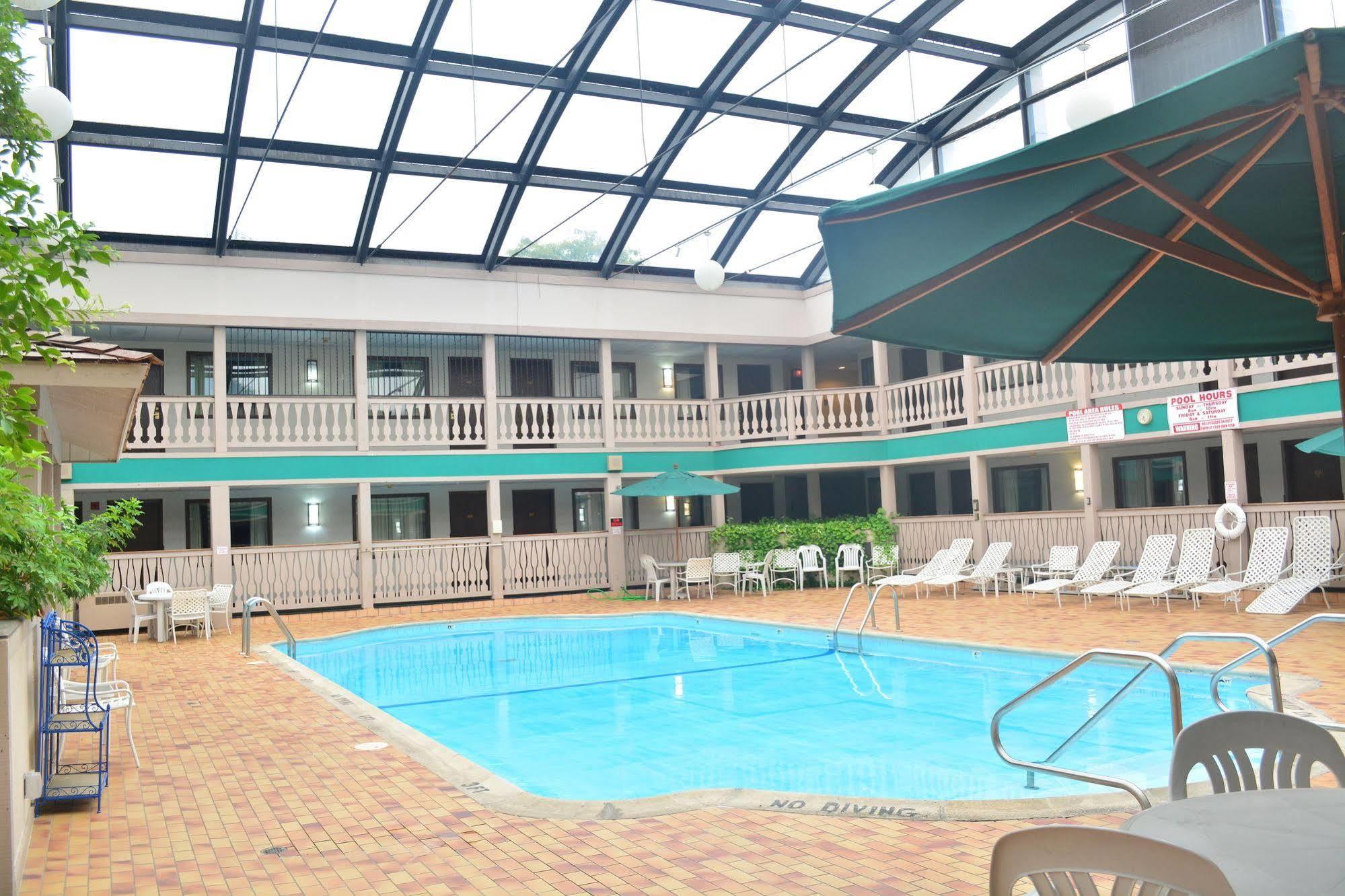 Elk Grove Hotel Elk Grove Village Zewnętrze zdjęcie